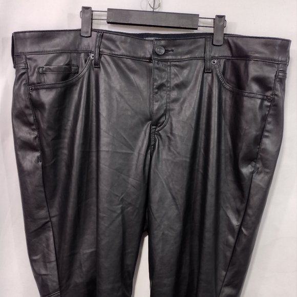 Torrid Faux Leather High Rise Ankle Pants Womens 22R Black Boho Retro 90s Y2K - Picture 3 of 9